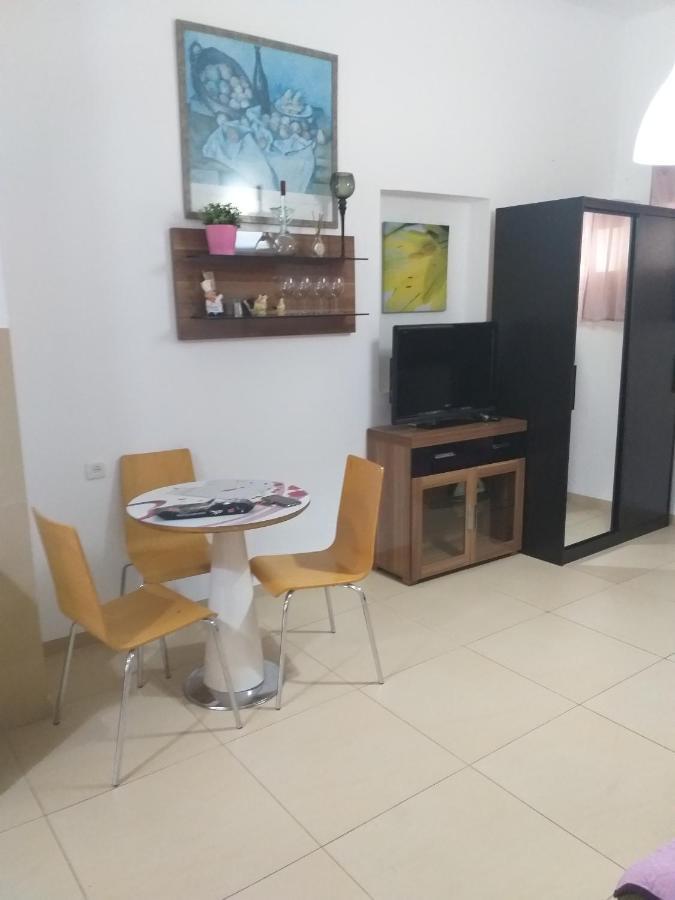 Guest House Orlihome Хайфа Экстерьер фото
