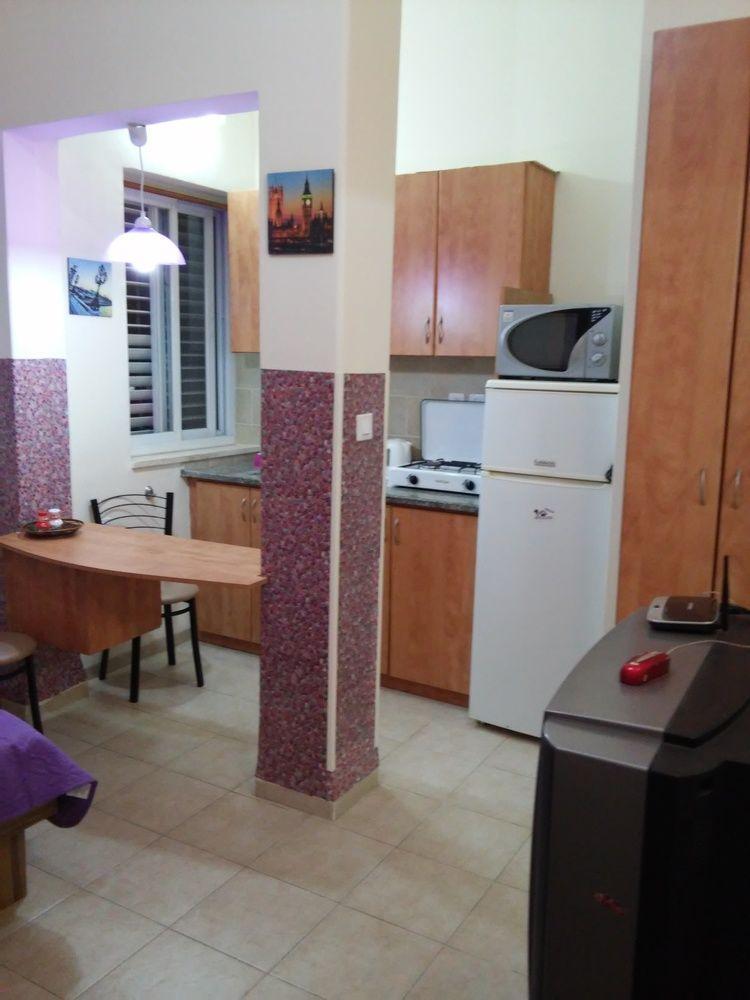 Guest House Orlihome Хайфа Экстерьер фото