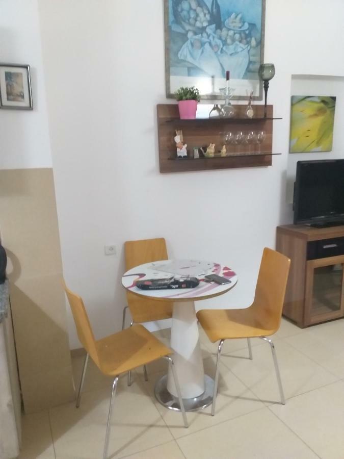 Guest House Orlihome Хайфа Экстерьер фото